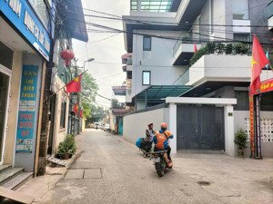 bán nhà 3t* 2mặt ngõ p.lô bộ công an xã ngọc hồi 65m ôtô tránh kinh doanh chỉ 10.9 tỷ