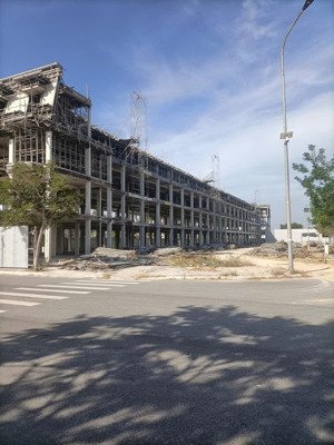 bán liền kề khu đô thị biển để tìm hàng xóm ở cùng.