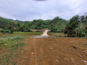 đất có nước khoảng nóng dẫn về