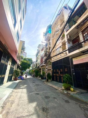 bán nhà khu bàu cát, tân bình xe hơi vào nhà 3 tầng, 3pn diện tích: 40m