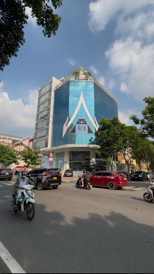 tòa nhà 14x28m góc 2mt nguyễn trãi q1, 2 hầm 10 tầng, dtsd 2.600m