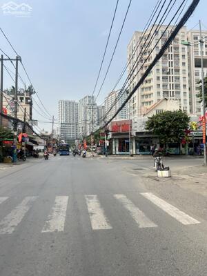 NHÀ 4 TẦNG RẤT ĐẸP HXH 30M RA NGUYỄN DUY TRINH QUẬN 2 - CHỈ 8,4 T Thiện Nhà Đất Q2