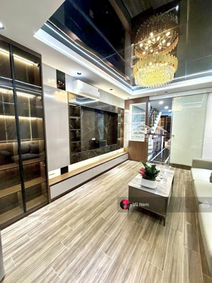 - bán nhà pl hoàng cầu, ngõ thông, lô góc, thoáng sáng, ở ngay, dt 45m2 x 4 t giá : 13 tỷ tl