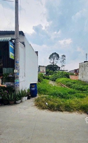 bán đất shr 5*20m hẻm 5m ô tô đường vĩnh lộc gần uỷ ban nhân dân xã vĩnh lộc b