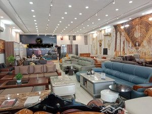 mặt phố đống đa - ngã 6 xã đàn - 3 mặt thoáng - mặt tiền quyền lực 5.4m - sổ vuông đét - giá đầu tư