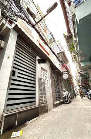 bán nhà đ.tôn đản, ngang lớn 6.4m, luu thông nguyễn tất thành gần khu ẫm thực vĩnh khánh.