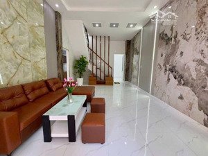 nhà 2 tầng đường thạnh lộc 37 , phường thạnh lộc, q12, dt 48m²( 4x12). hẻm 6m .