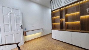 tập thể mai dịch đẹp như chung cư 68m -3 ngủ- full nội thất oto đỗ cửa view thoáng, tiện ích đủ