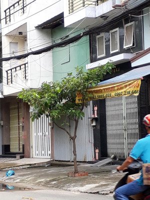 nhà (4.2x16m) hẻm 8m đường lạc long quân