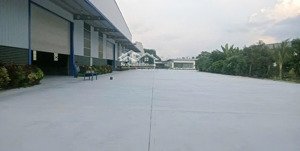 cho thuê xưởng 6500m2 kcn dĩ an - bd 