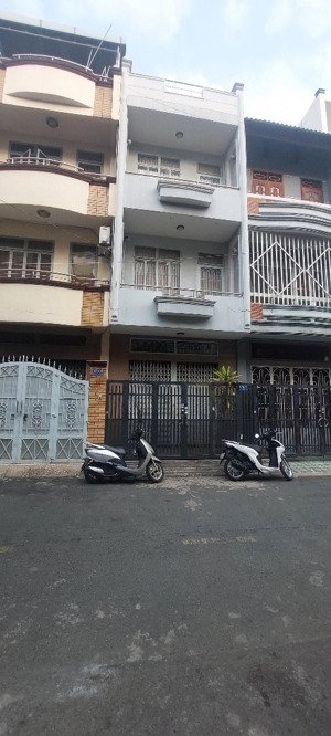 bán nhà hxh phan văn trị p5 đối diện citylan