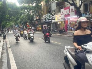 cho thuê cửa hàng kinh doanh mặt phố thuỵ khuê, 36m2 mặt tiền 6m, riêng biệt