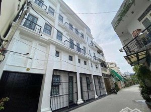 hxh-20 căn hộ dịch vụ đang cho thuê full 70tr/th, vđ2 mở rộng giá kv này lại lên. tổng dt 204m2