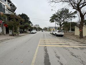 Bán Đất Mặt Phố Nguyễn Khiêm Ích Trâu Quỳ Gia Lâm: 140m2, MT 7m, Sổ Đỏ Chính Chủ