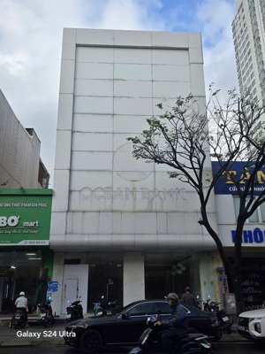 chính chủ cần bán nhanh 171m2 ngang 9m cặp hàm nghi đắc địa.