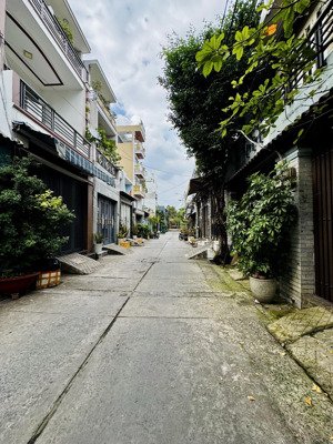 bán nhà 72m, hẻm 6m xe tải, khu nhà cao tầng, bình tân , giá 6.x tỷ