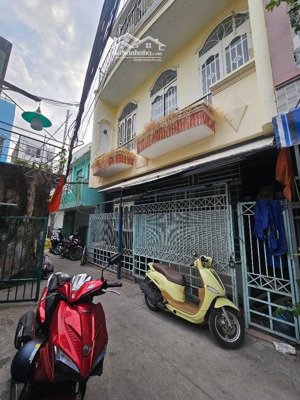 bán nhà 3 tầng, p. phú thuận, quận 7. ngang 6,6m. chỉ 5,25 tỷ