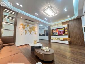 Bán căn hộ chung cư CT4-5 Dương Đình Nghệ, Cầu Giấy căn góc 100m 3pn 2vs full đồ nhà đẹp