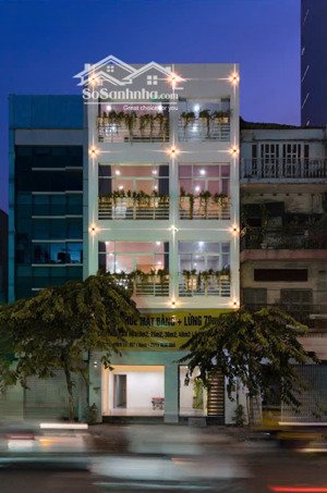 20 tỷ -hd thuê 81 triệu - tòa nhà mặt tiền đinh tiên hoàng phường sài gòn 4 tầng thang máy mới 100%