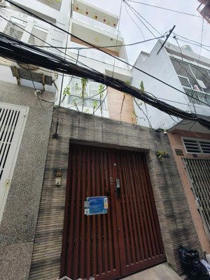 siêu hiếm - bán chdv 7 phòng - giá 12 tỷ - hđt: 30tr - ngay phố bùi viện, p.pnl, q.1