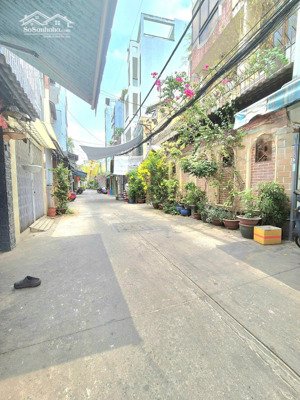 gấp bán nhà hxh 8m thông, lạc long quân tân bình, 60m2 dài 18m 3 tầng btct 4pn, vị trí vừa ở vừa kd