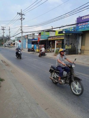 nhà 5 x 35m mặt tiền đường dương công khi - gần phan văn hớn