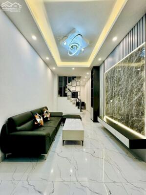 BÁN NHÀ PHỐ CHÙA QUỲNH – HAI BÀ TRƯNG RẤT GẦN ĐƯỜNG Ô TÔ, NHÀ ĐẸP 4 TẦNG ĐÓN TẾT.