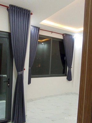 nhà 1 trệt 3 lầu 1 tum đường võ văn hát quận 9