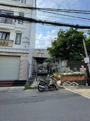 bán gấp mặt tiền đường 42 linh đông