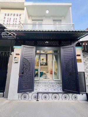 nhà mặt tiền kinh doanh 4 x 8 vào ở ngay nhà mới tặng hết nội thất