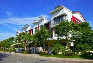 hot hit cần bán biệt thự gamuda 200m giá 54 tỷ