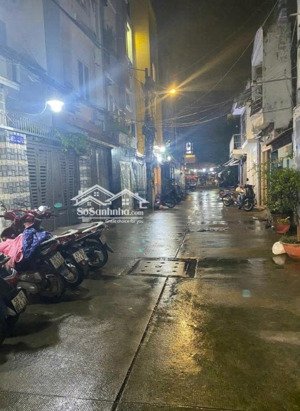 hẻm 2.5m thông, gần mt - cầu vượt ba tháng hai - 31m2, 5 tầng 4pn.