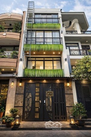 siêu phẩm - chdv - xe hơi đậu trong nhà - ngay chợ hạnh thông tây - quang trung - gò vấp.