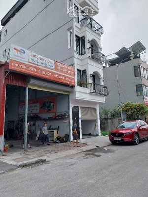 288m2, mt 15 mét giá 36 tỷ có thương lượng khu này mua xây chung cư mini, gần trường học 1 năm 9