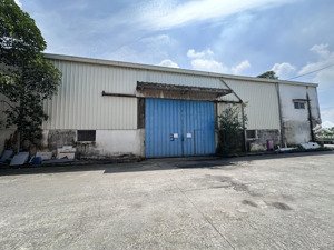 2300m kho xưởng khu vực tam hiệp, sát đường 70 cho thuê lâu dài, container đỗ cửa