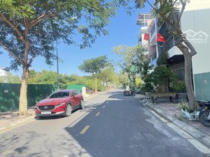 bán nhà 4 tầng kdt hà quang 1 nha trang giá 8 tỷ chỉ bán trước tết