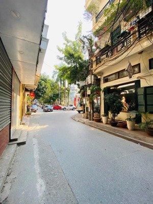 bán nhà 6 tầng mai dịch 50m2, 2 thoáng, phân lô ô tô, kinh doanh, giá 16.86 tỷ! lh: 