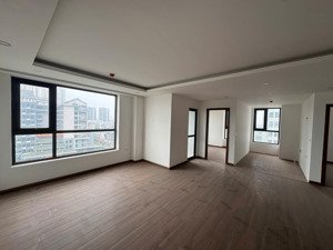 bán căn góc 3pn 95m2 toà x2 đại kim hoàng mai. lh 