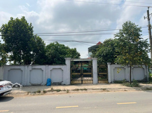 bán nhà đất mặt tiền vị trí vàng sát vinhomes green city hậu nghĩa