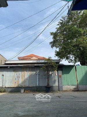 lô nhà cũ diện tích hơn 400m2 đường nhựa xe công chạy bon bon. bình thành bình tân, giá chỉ 21.9 tỷ