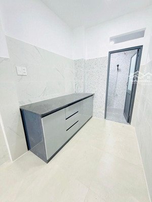 nhà mới ngay chợ bà chiểu 27m2 đất 3pn chỉ 3,7tỷ tl