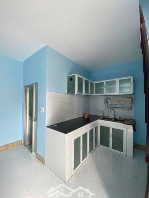 cần bán nhà riêng đang ở trước tết