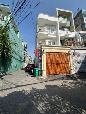 bán nhà thiết kế kiểu dáng châu âu, đường đỗ xuân hợp, phước long b, q9 nhỉnh 10 tỷ