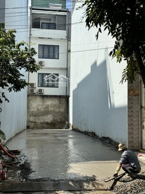 chính chủ cần bán gấp đất trước tết. 5 x 20m, vị trí đẹp. đường trước nhà 12m, khu phân lô bình lợi