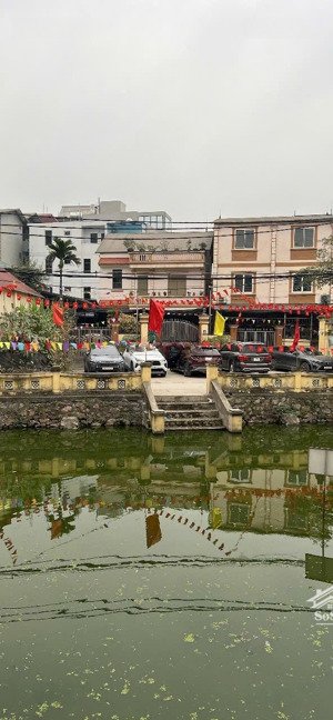 chính chủ gửi bán căn nhà vị trí đẹp ngay chợ, ô tô đỗ đậu ngay chợ, tại tây mỗ nam từ liêm hà nội.