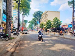 không thể tin sở hữu nhà trần hưng đạo quận 5 - nhà vuông vứ mà chưa đến 3t