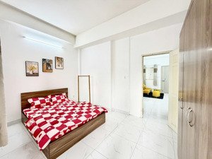 căn hộ 2pn ban công lớn- thang máy, hầm xe - ngay cv lê thị riêng, hà đô, vòng xoay dân chủ q3