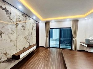đống đa ở ngay, thang máy, gần view hồ. dt 64m2x 6 tầng, chỉ 11,2 tỷ ô tô 50m, nhà mới