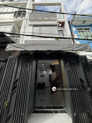 3 lầu nhà mới đúc gần cầu nguyễn tri phương 5.750 tỷ