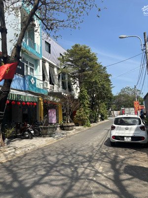 bán nhà mặt phố tại lê văn tâm, 8,5 tỷ, 90m2, 4pn, 2wc